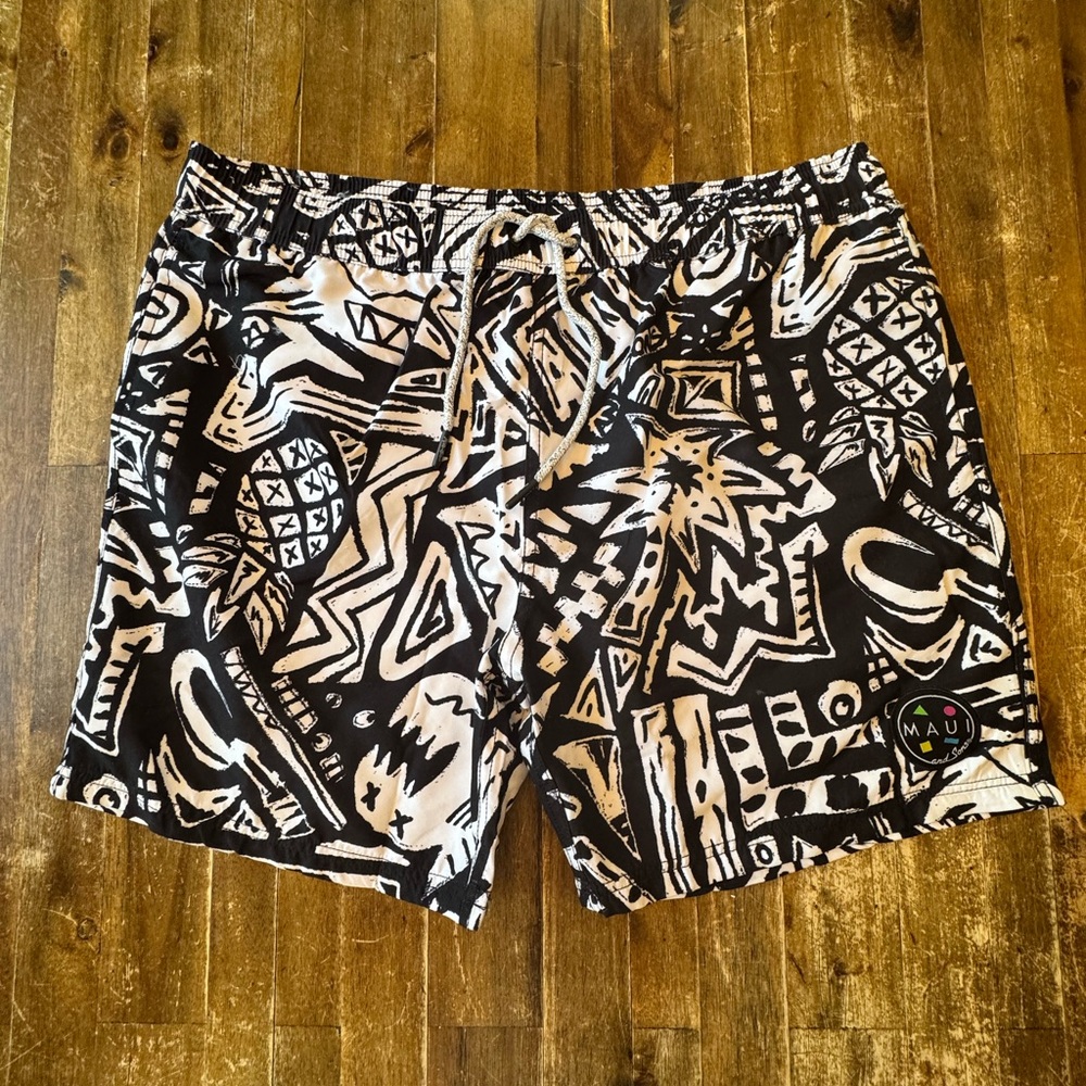 NWOT Maui & Sons Surf Poolside Block Party Design Shorts